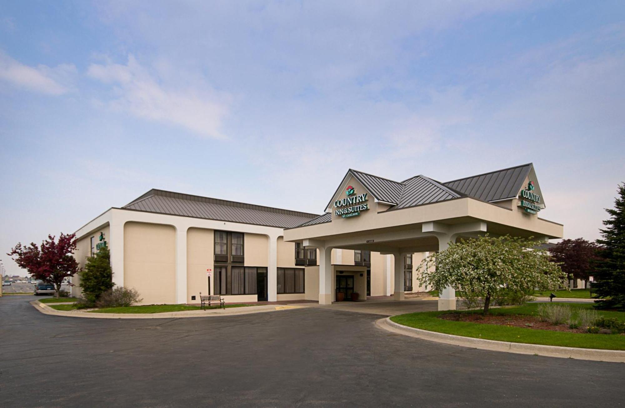 Quality Inn & Suites Сагино Экстерьер фото